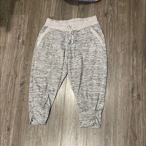 Athleta No Sweatin’ It Capri Jogger Sweatpants Gray